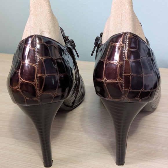 IMPO Side Zip Ankle Booties Size 8M - Picture 3 of 6